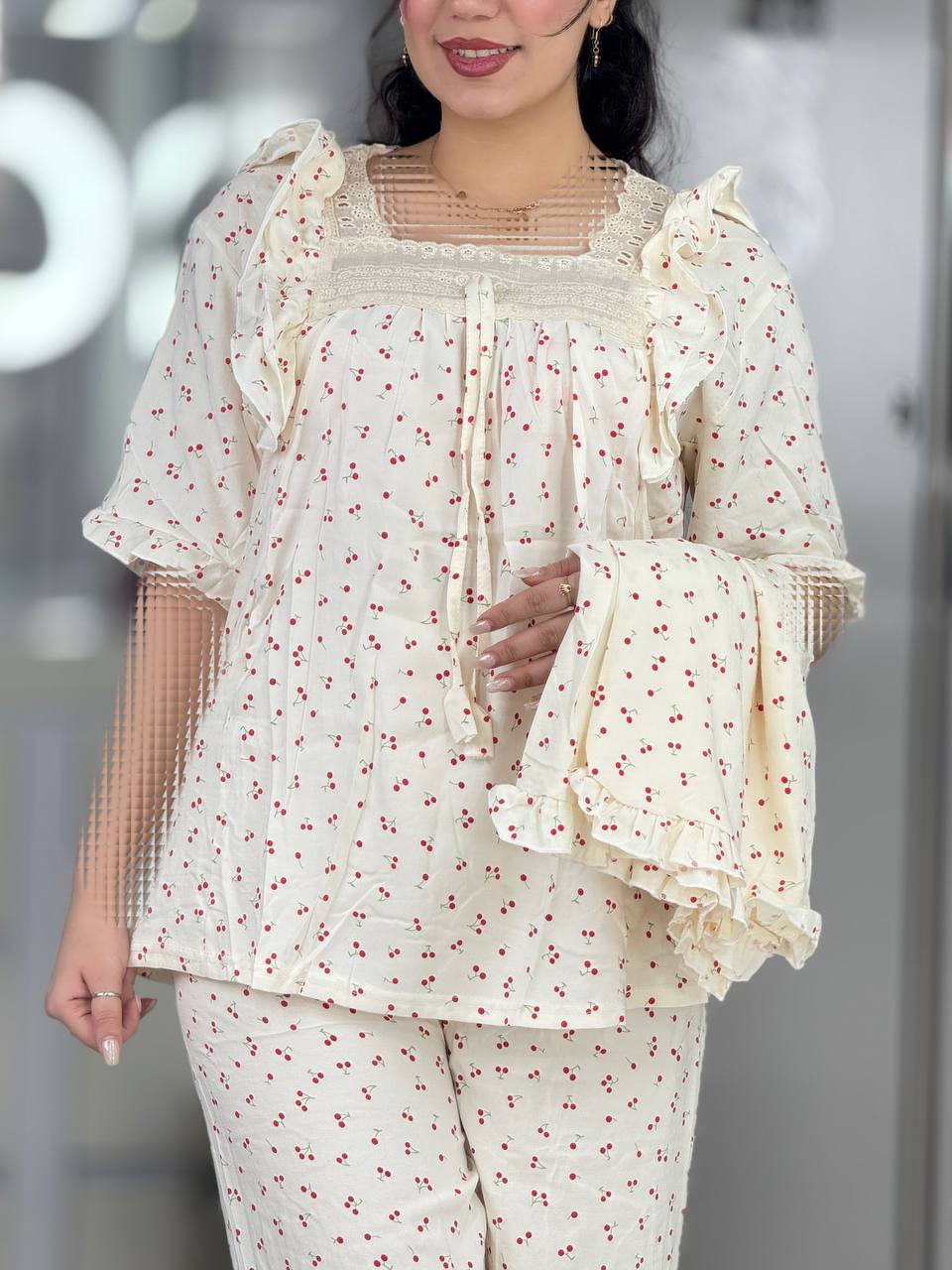 ست سه تیکه یقه گیپوری کد 6513